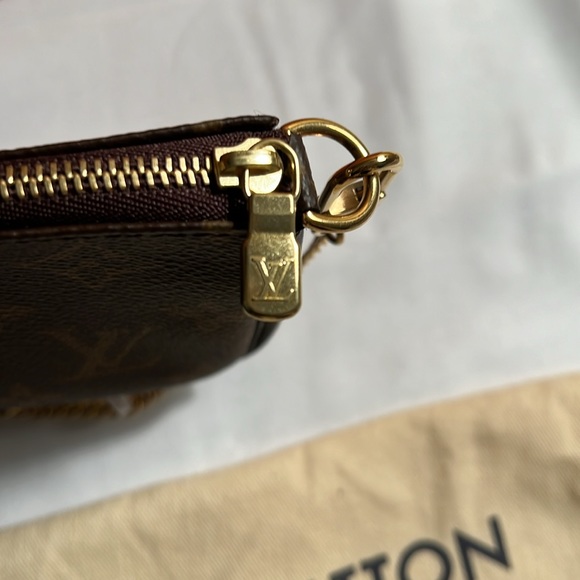 🔥💯Authentic Louis Vuitton Mini Pochette Accessories - Picture 5 of 5